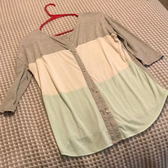 Daytrip shirt - Picture 2 of 2